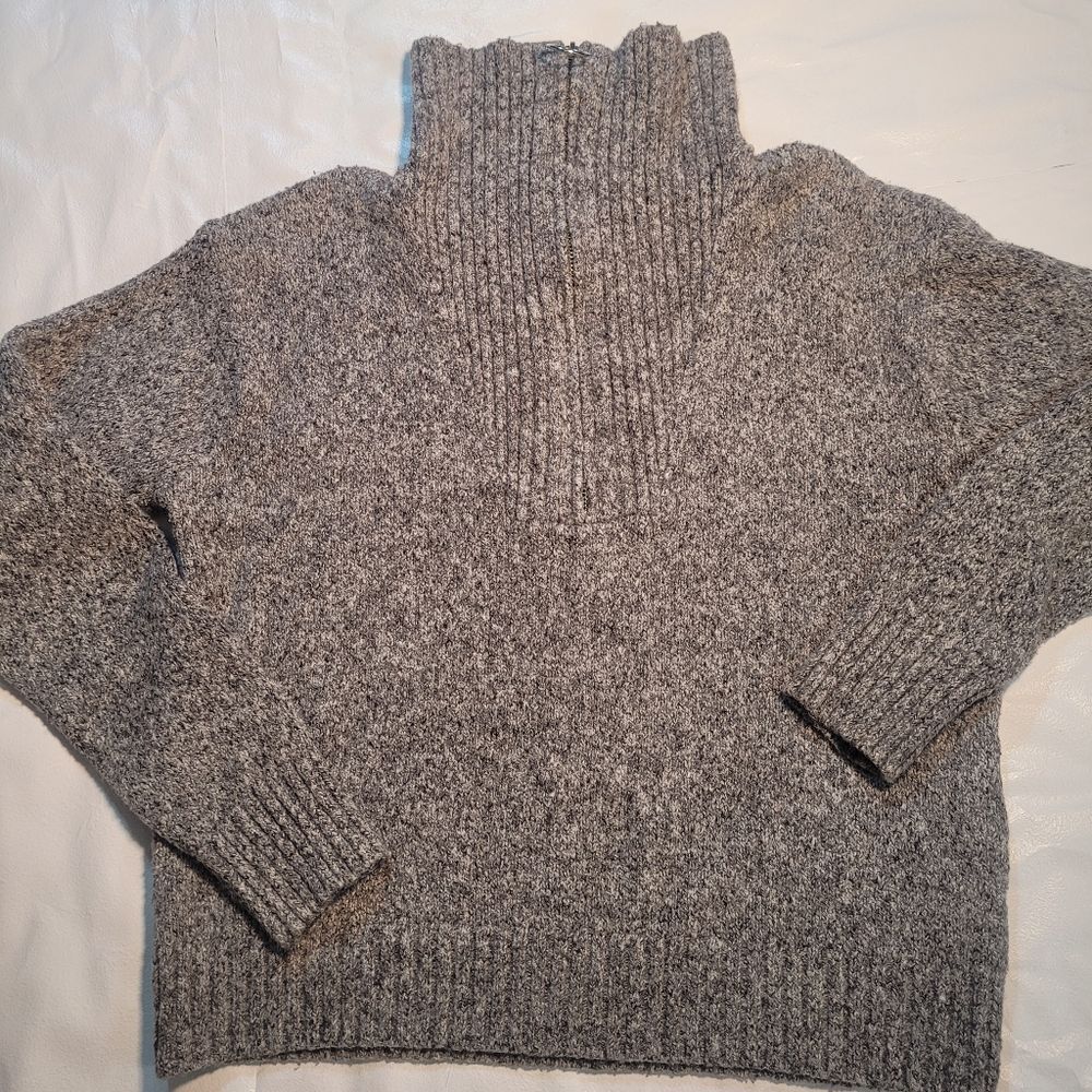 Old Navy Heather Gray Ribbed Zip-Front Sweater Size Medium
